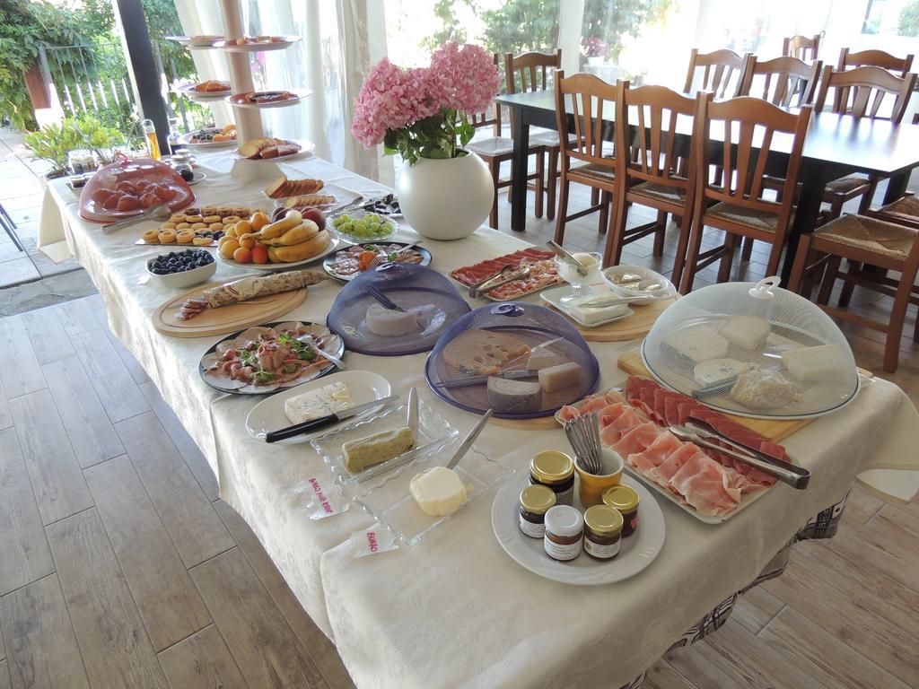 Da Fabiana Bed and Breakfast Bossolasco Εξωτερικό φωτογραφία